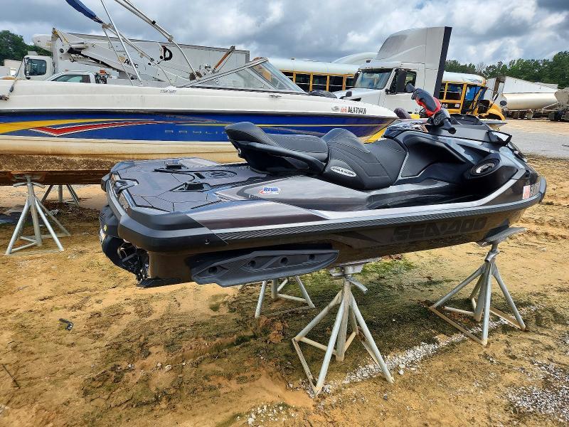 YDV41716L223 2023 Sea-Doo RXP-X photo no. 4