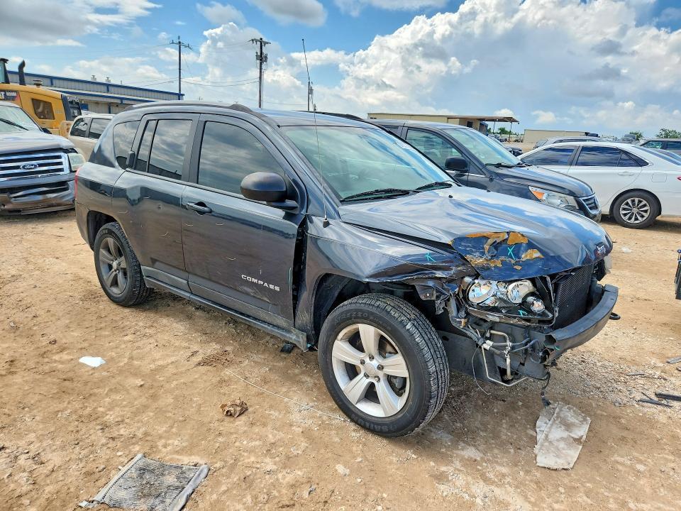 2016 Jeep Compass — VIN 1C4NJDBB5GD511005, şəkil 4