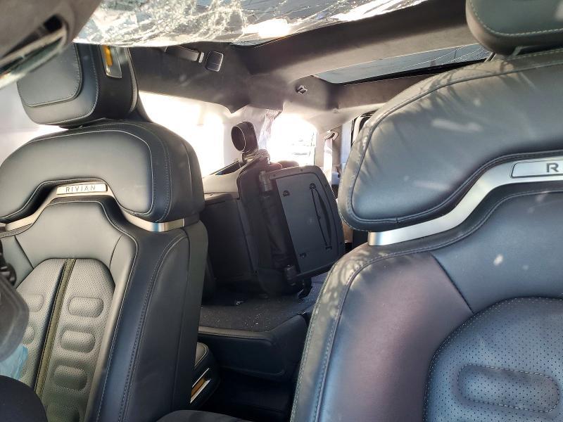 2023 Rivian R1S — VIN 7PDSGABA6PN013003, фото 10