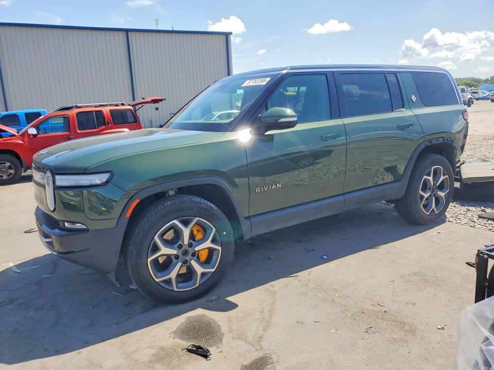 7PDSGABA2PN021972 2023 Rivian R1S photo no. 1