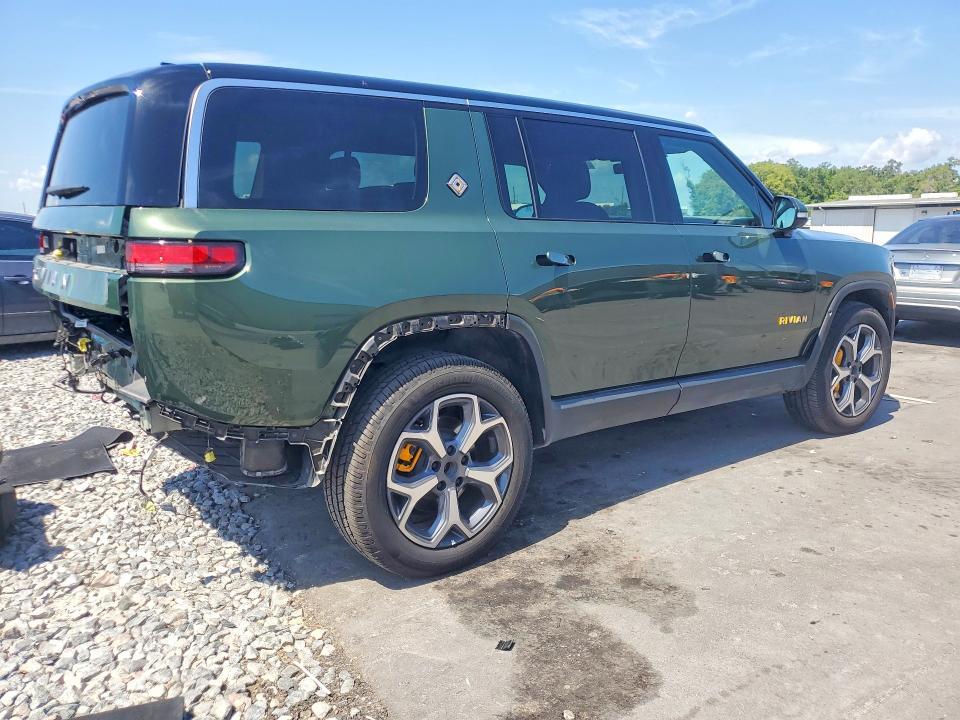 7PDSGABA2PN021972 2023 Rivian R1S photo no. 3