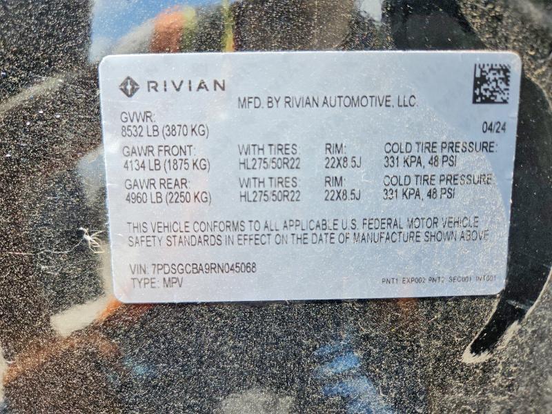 7PDSGCBA9RN045068 2024 Rivian R1S photo no. 13