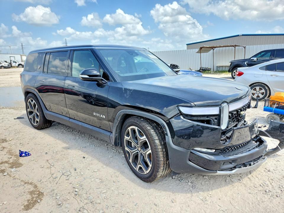 7PDSGCBA9RN045068 2024 Rivian R1S photo no. 4