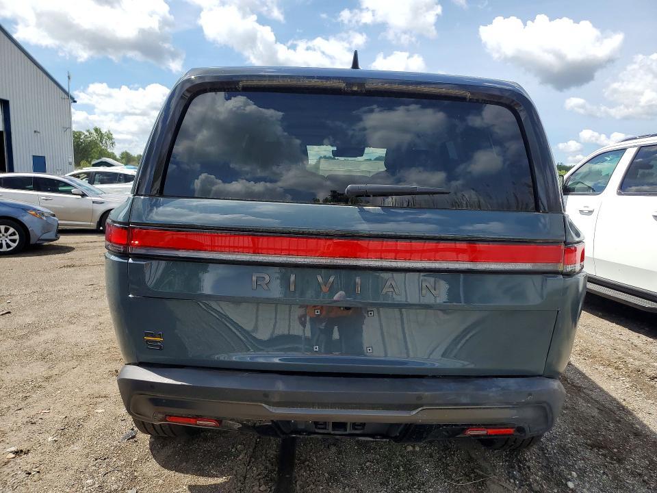 7PDSGCBP6SN061237 2025 Rivian R1S photo no. 6
