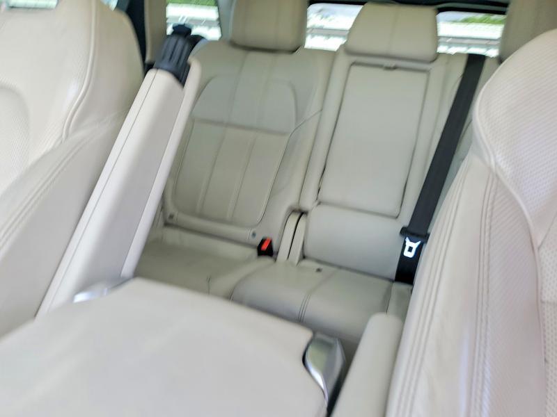 SALWR2VF1GA637405 2016 Land Rover Range Rover photo no. 10