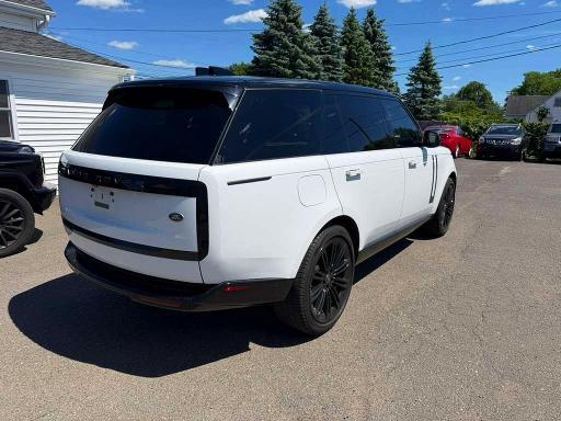 SALKPBE78NA008086 2022 Land Rover Range Rover photo no. 2