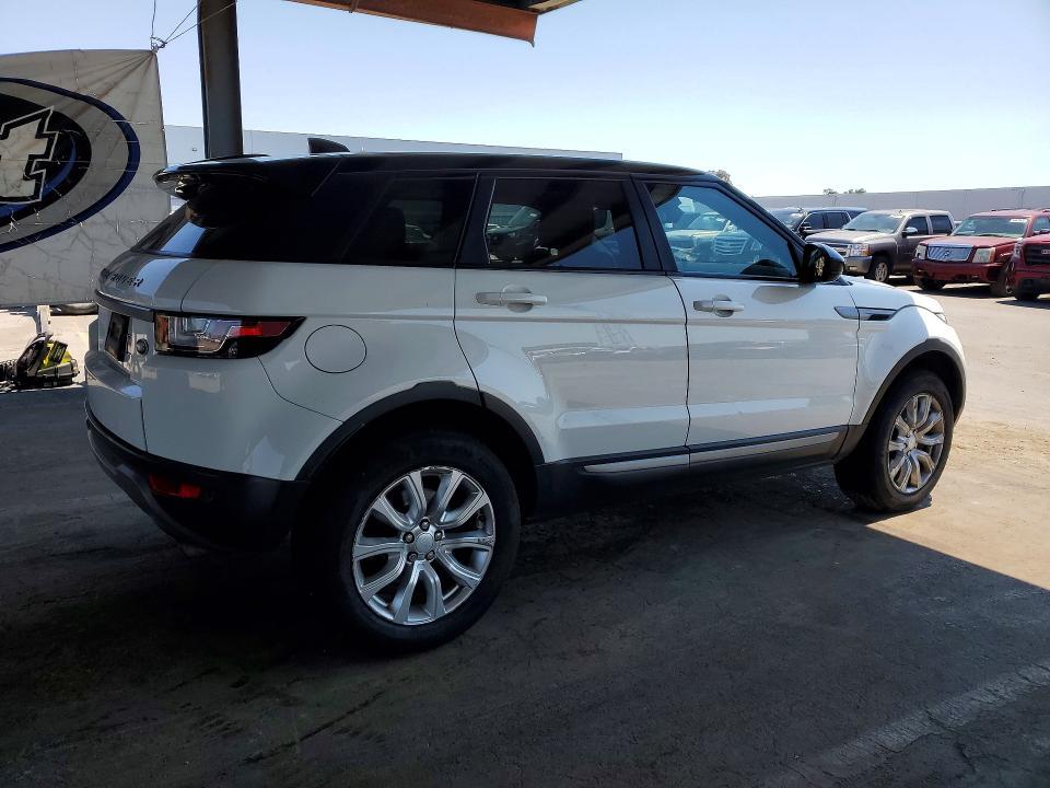 SALVP2BG3HH194505 2017 Land Rover Range Rover photo no. 3