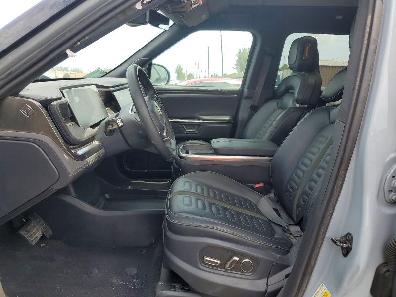 7PDSGBBA9SN054322 2025 Rivian R1S photo no. 7