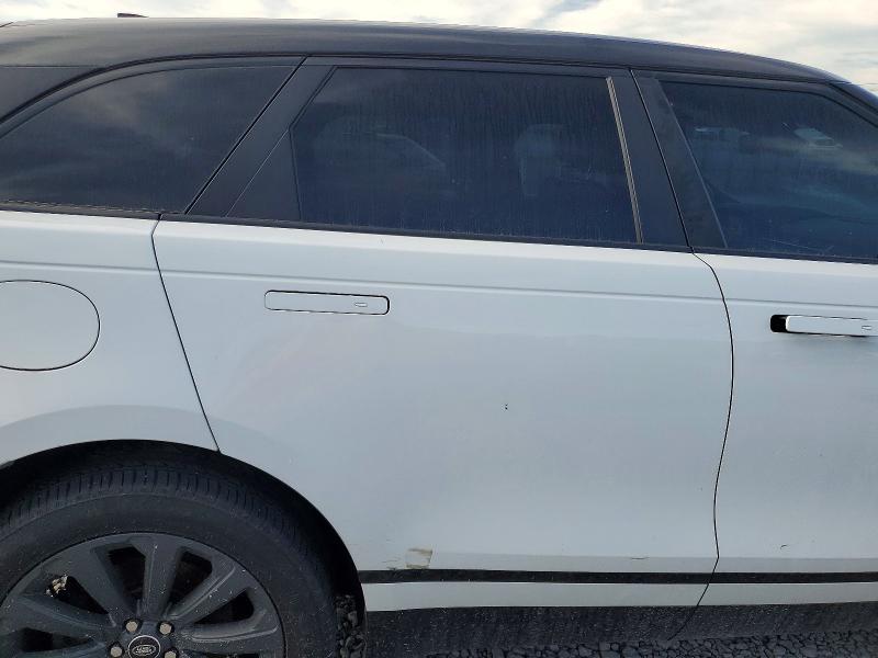 SALYL2RX6JA728562 2018 Land Rover Range Rover photo no. 11