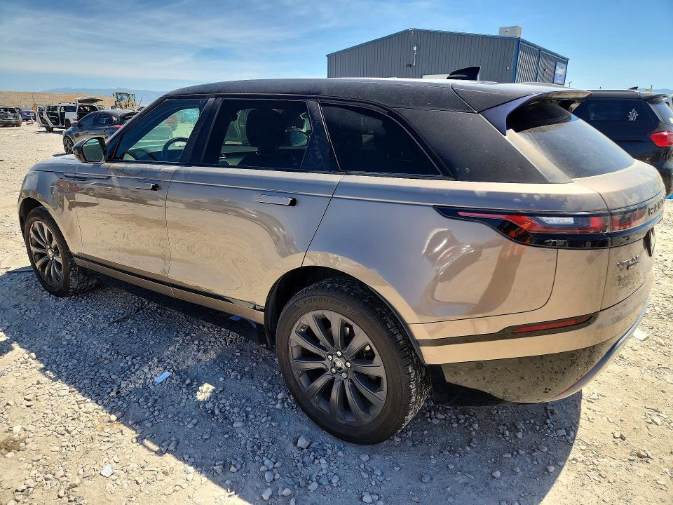 SALYL2RX5JA777784 2018 Land Rover Range Rover photo no. 2