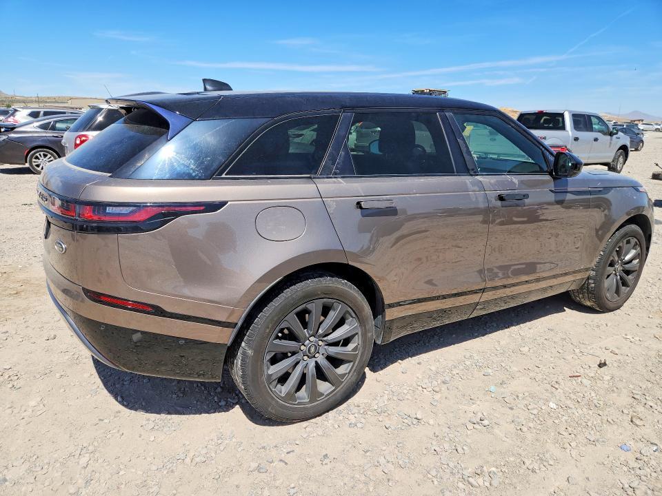 SALYL2RX5JA777784 2018 Land Rover Range Rover photo no. 3
