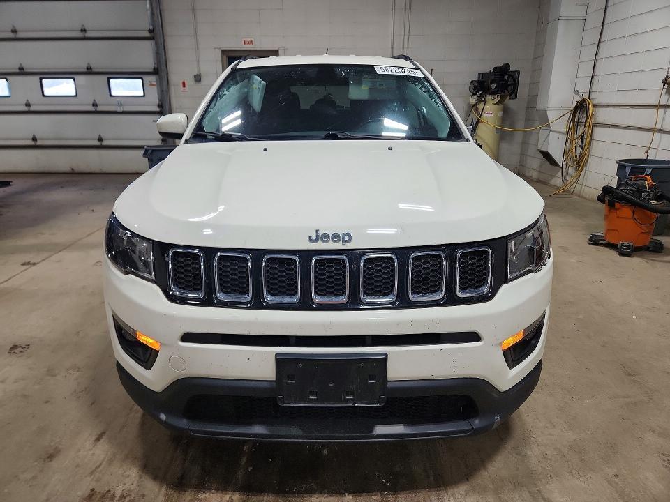 3C4NJDBBXKT818351 2019 Jeep Compass photo no. 5