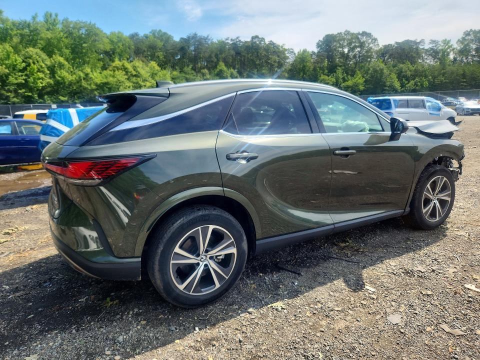 2023 Lexus RX — VIN 2T2BAMCA0PC024070, şəkil 3