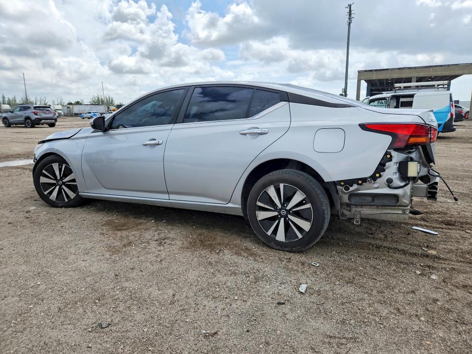 2022 Nissan Altima — VIN 1N4BL4DV2NN370105, şəkil 2