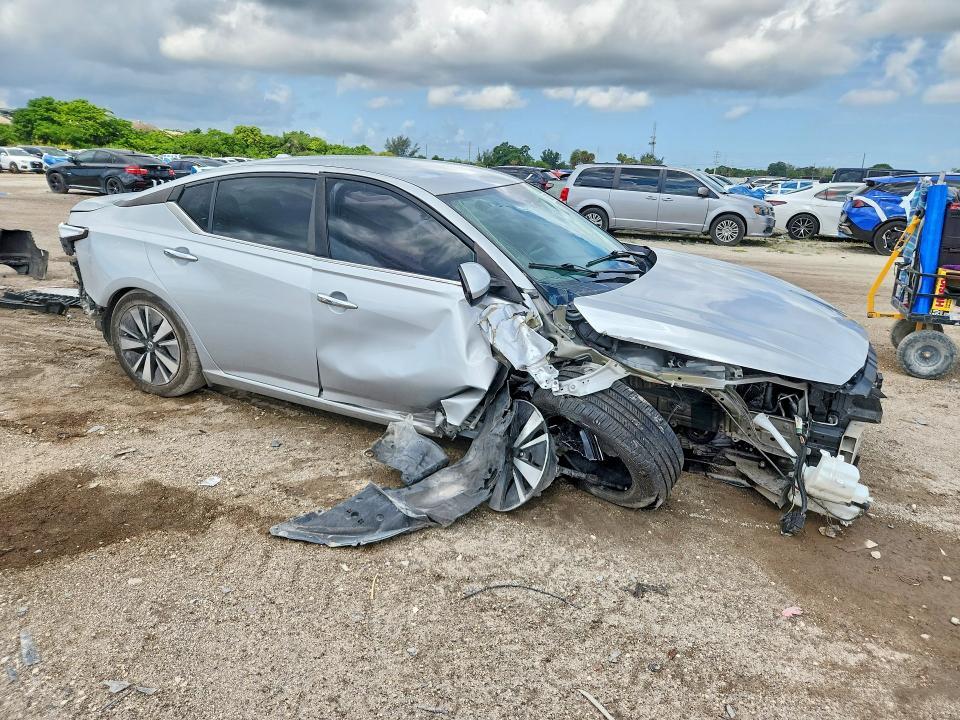 2022 Nissan Altima — VIN 1N4BL4DV2NN370105, şəkil 4