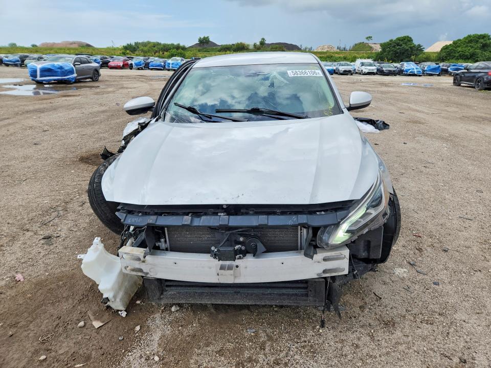 2022 Nissan Altima — VIN 1N4BL4DV2NN370105, şəkil 5