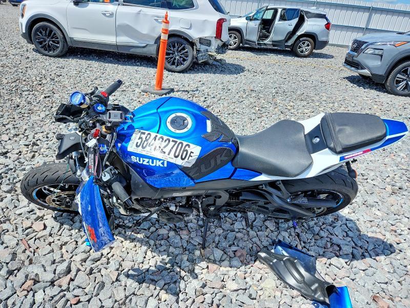 JS1DM11M9S7100082 2025 Suzuki GSX-R1000 photo no. 3