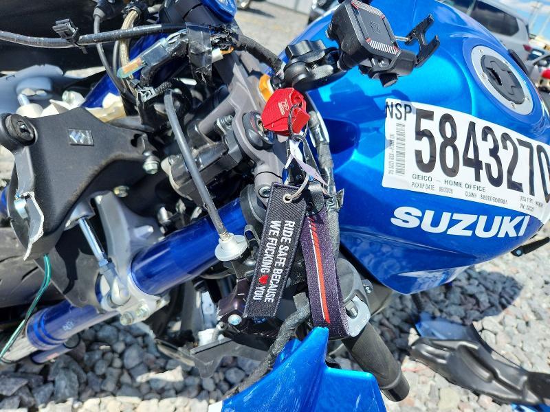 JS1DM11M9S7100082 2025 Suzuki GSX-R1000 photo no. 8
