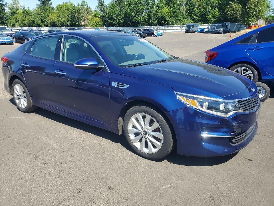 5XXGU4L39GG007151 2016 KIA Optima photo no. 4