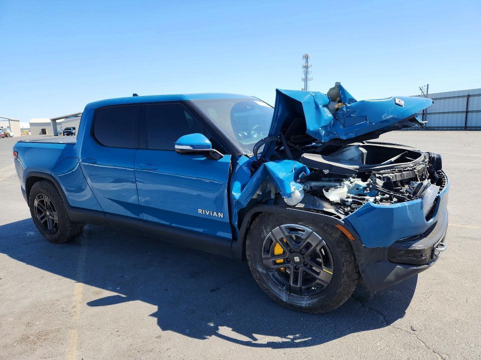 7FCTGAAAXNN003966 2022 Rivian R1T photo no. 4