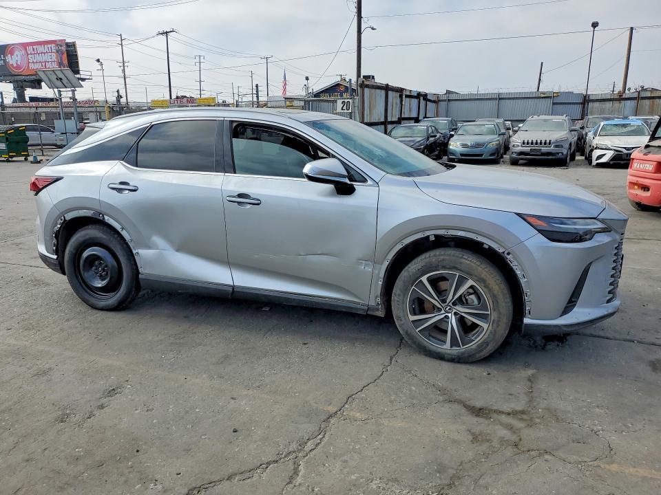 2T2BAMCA7PC038404 2023 Lexus RX photo no. 4
