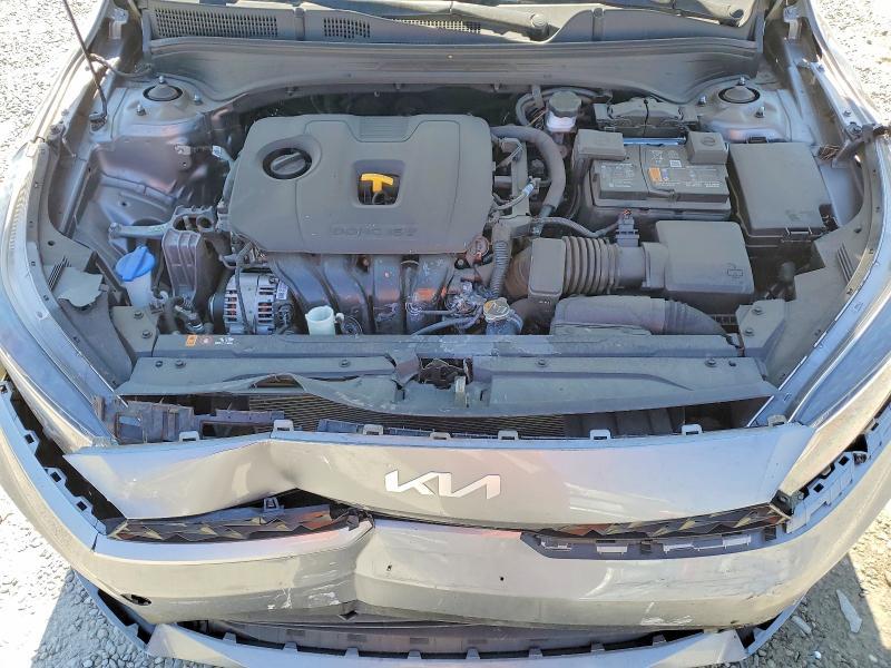 3KPF24AD8RE800983 2024 KIA Forte photo no. 11