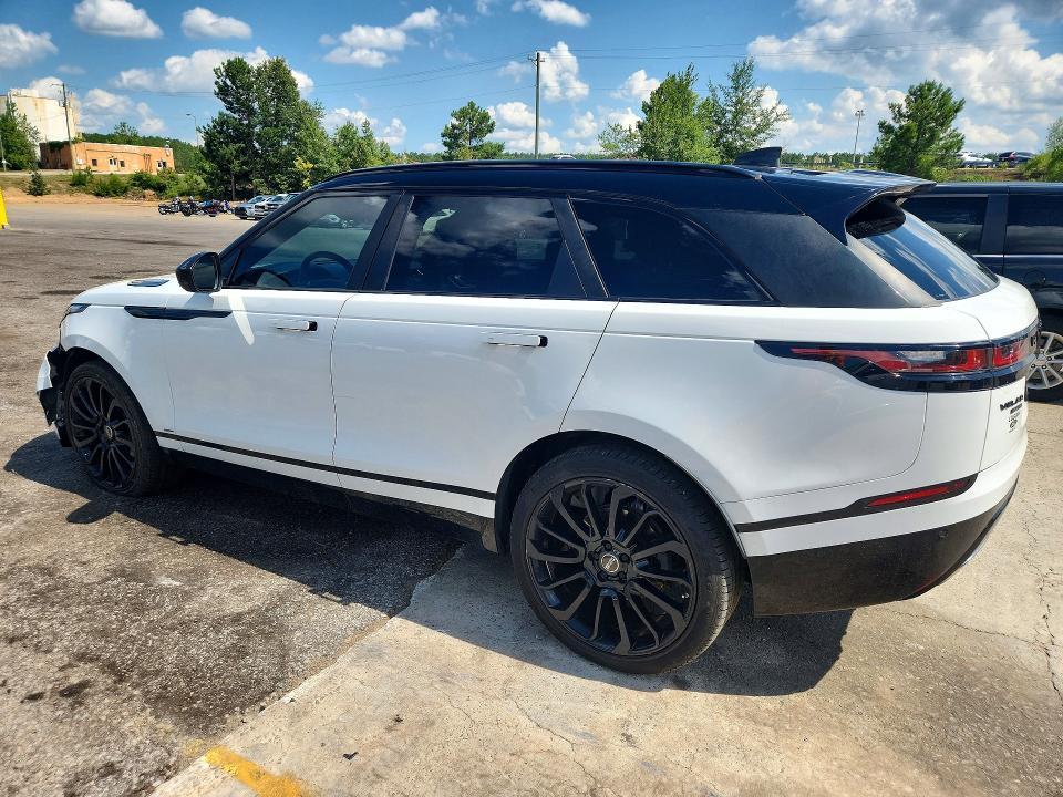 SALYM2RV3JA753088 2018 Land Rover Range Rover photo no. 2