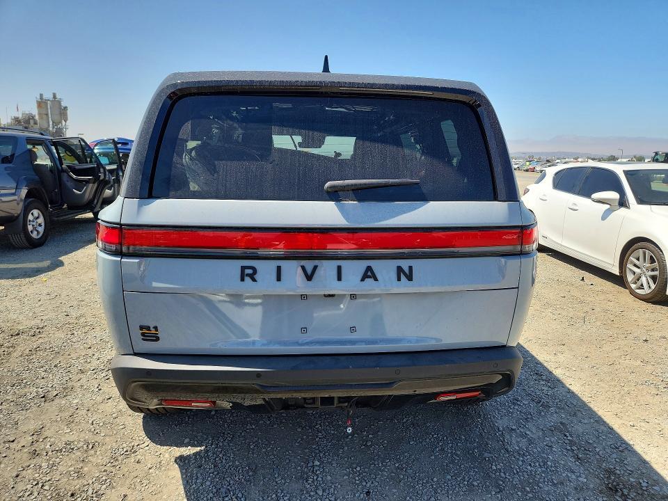 7PDSGABA5PN023814 2023 Rivian R1S photo no. 6