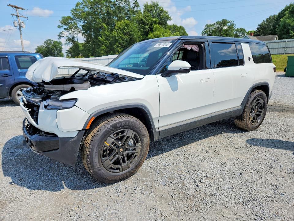 7PDSGBBAXSN052336 2025 Rivian R1S photo no. 1