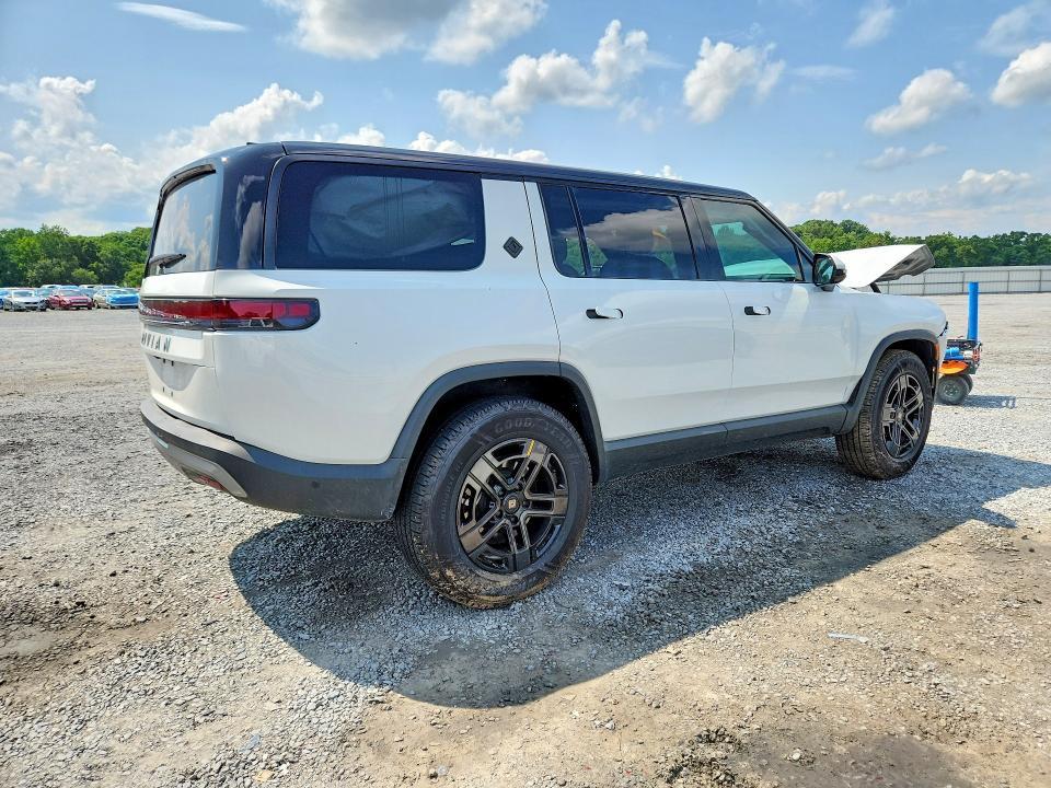 7PDSGBBAXSN052336 2025 Rivian R1S photo no. 3