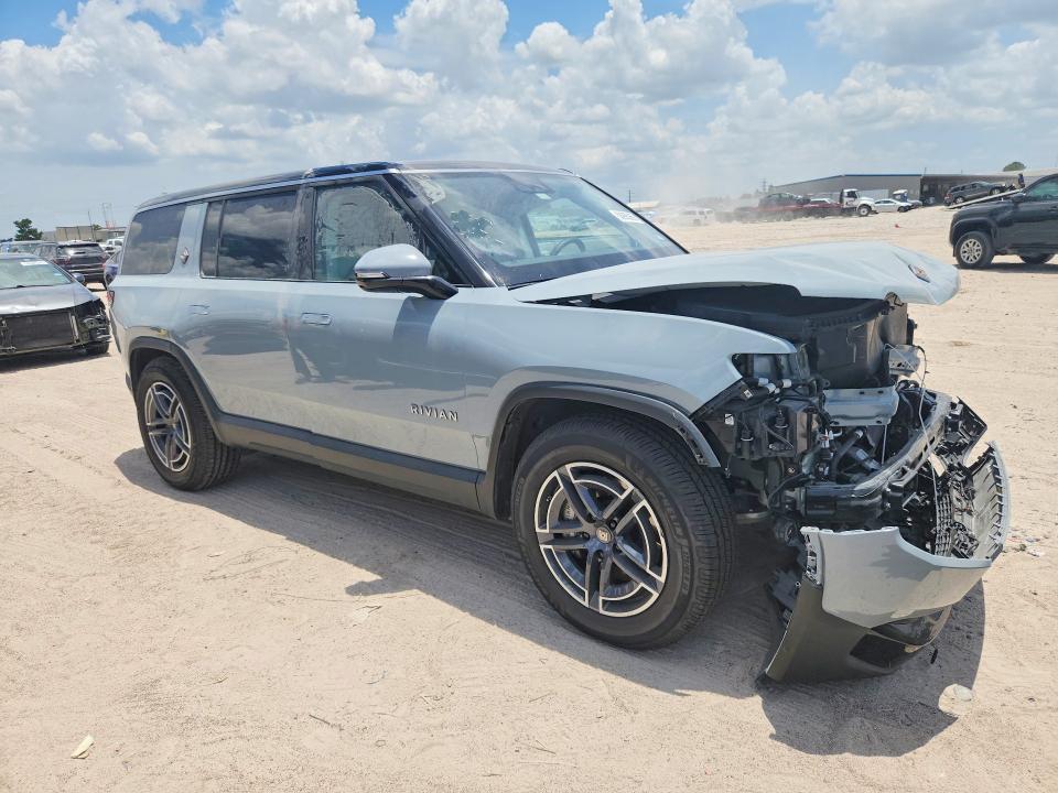 7PDSGBBA3SN053571 2025 Rivian R1S photo no. 4