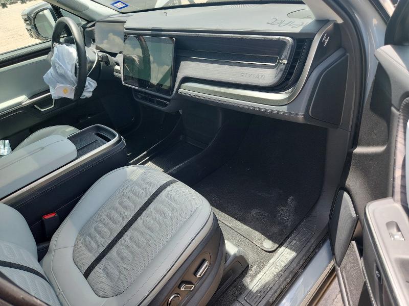 7PDSGBBA3SN053571 2025 Rivian R1S photo no. 8