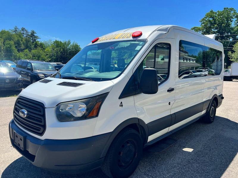 1FDZX2CM1HKB28059 2017 Ford Transit photo no. 2