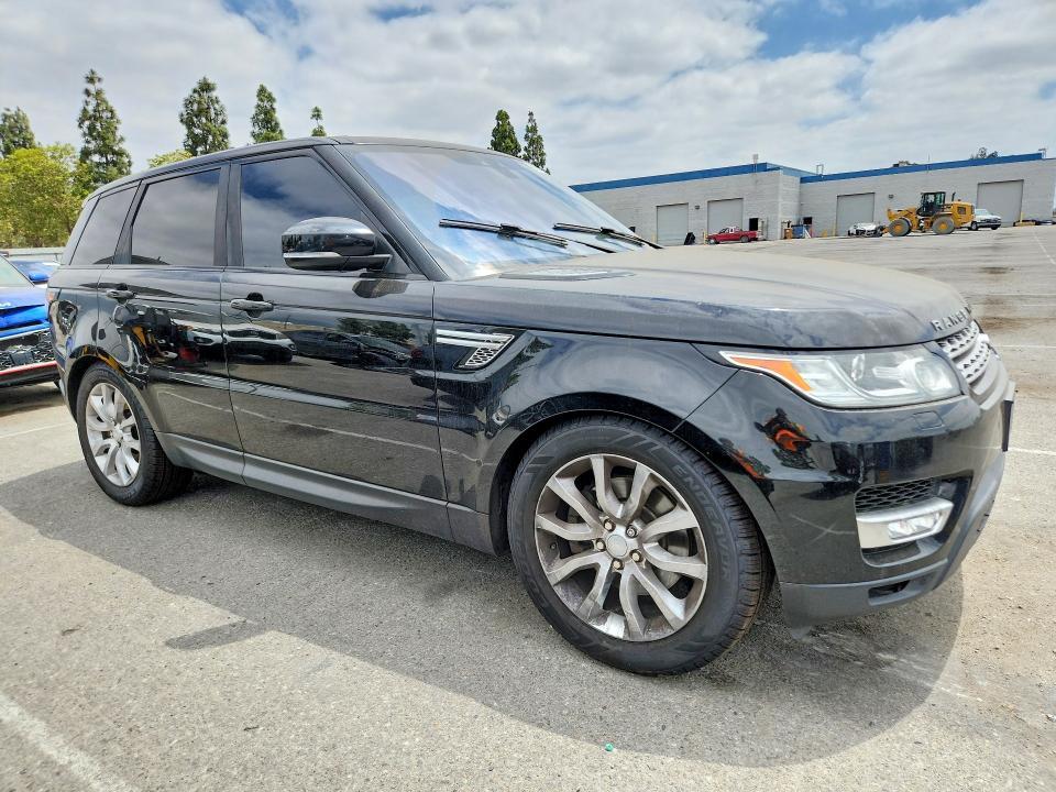 SALWR2FVXHA136701 2017 Land Rover Range Rover photo no. 4