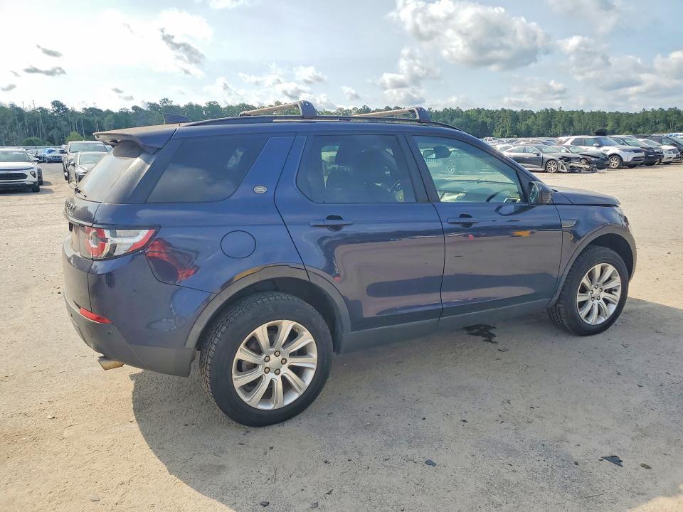 SALCP2BG3HH667729 2017 Land Rover Discovery photo no. 3