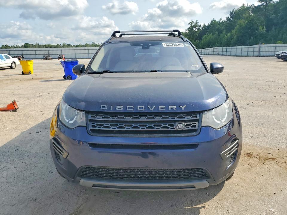SALCP2BG3HH667729 2017 Land Rover Discovery photo no. 5