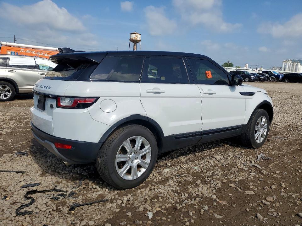 SALVP2RX8JH269078 2018 Land Rover Range Rover photo no. 3