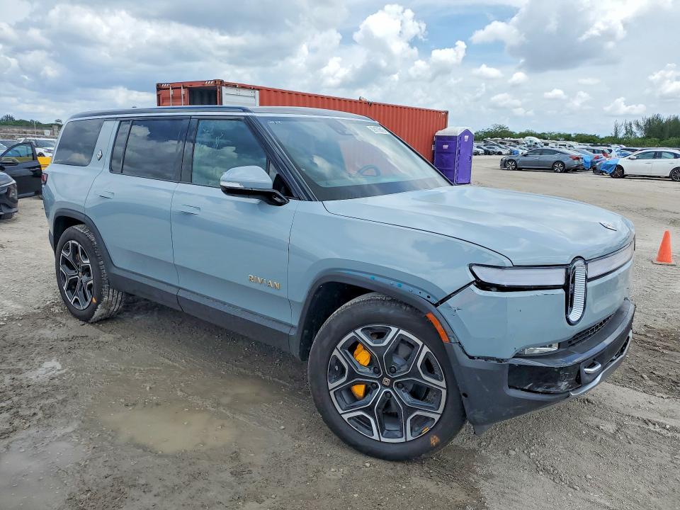 7PDSGABL0PN005982 2023 Rivian R1S photo no. 4