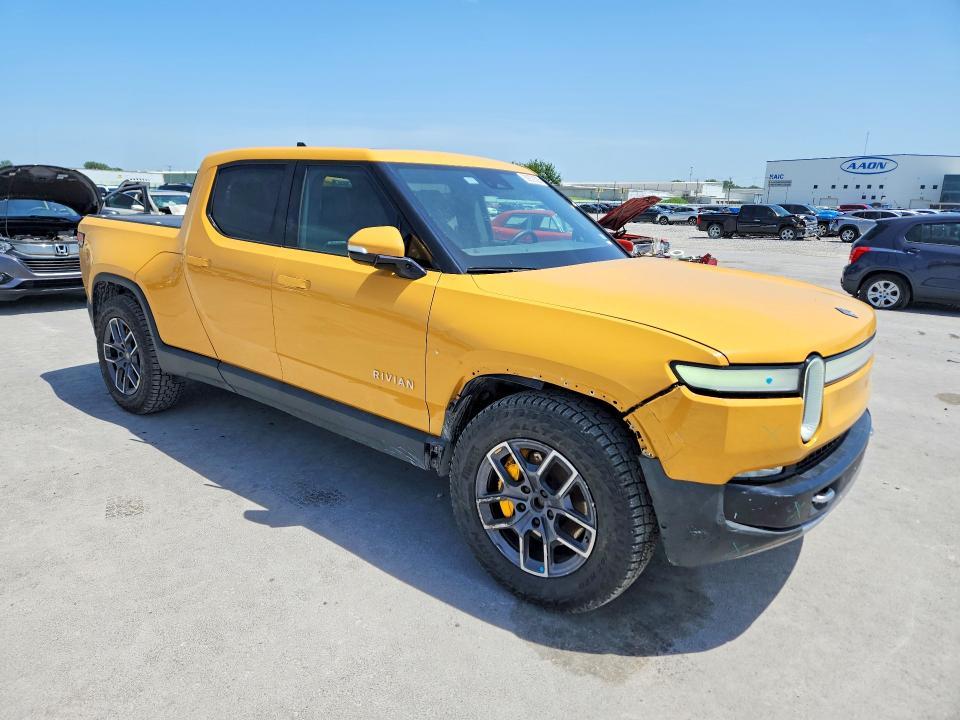 7FCTGAAL1NN004473 2022 Rivian R1T photo no. 4
