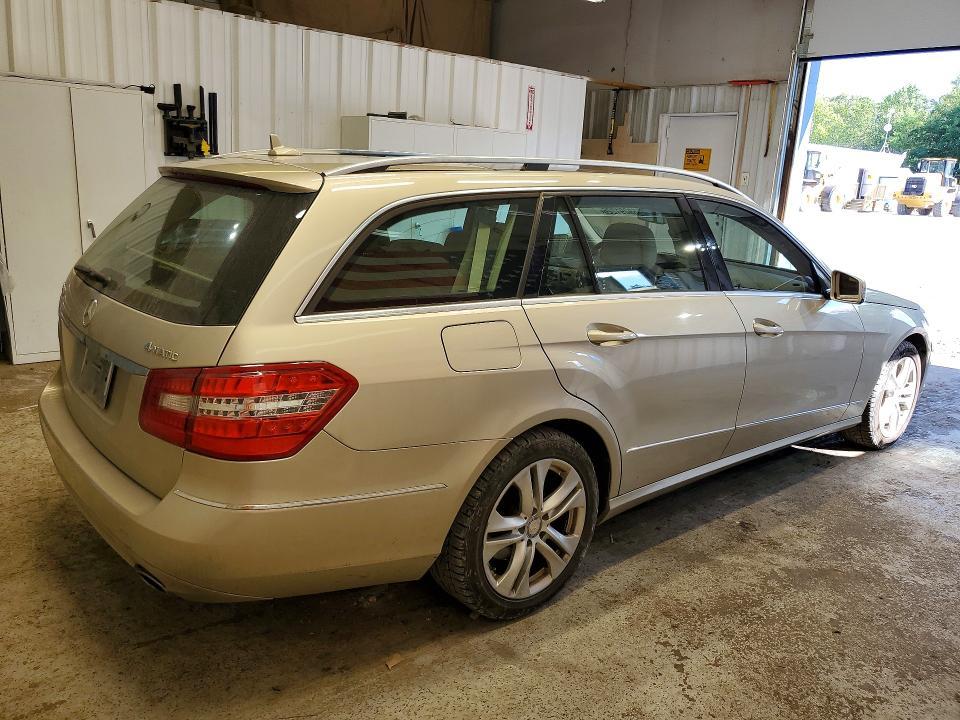 WDDHH8HB3BA305656 2011 Mercedes-Benz E-Class photo no. 3