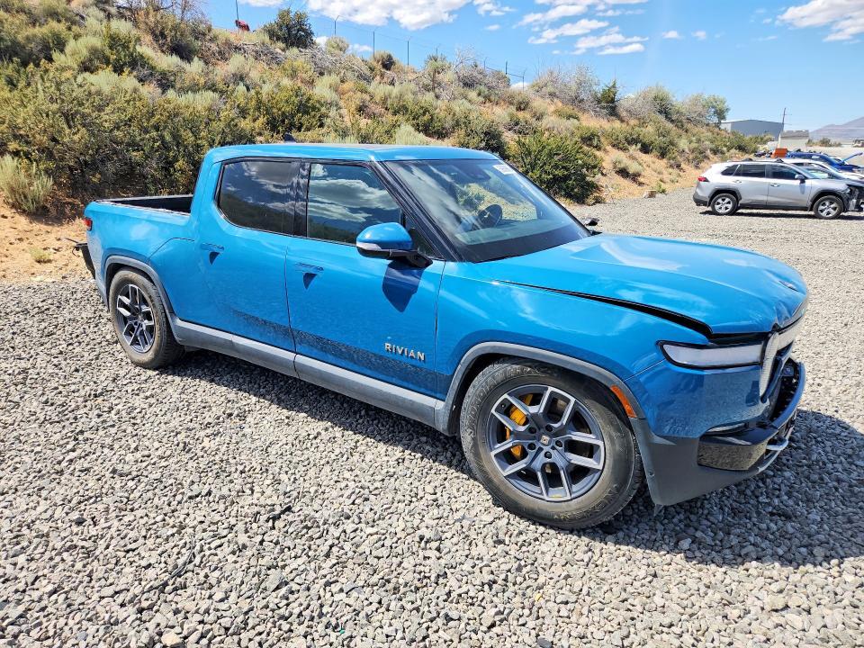 7FCTGAAL5NN000751 2022 Rivian R1T photo no. 4
