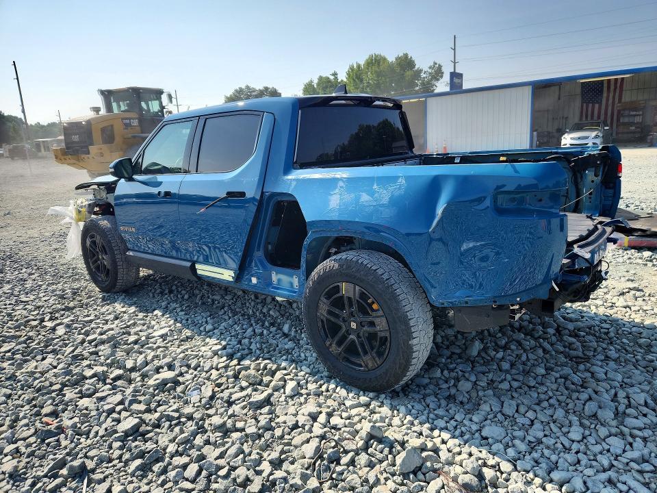 7FCTGAAA8NN011189 2022 Rivian R1T photo no. 2