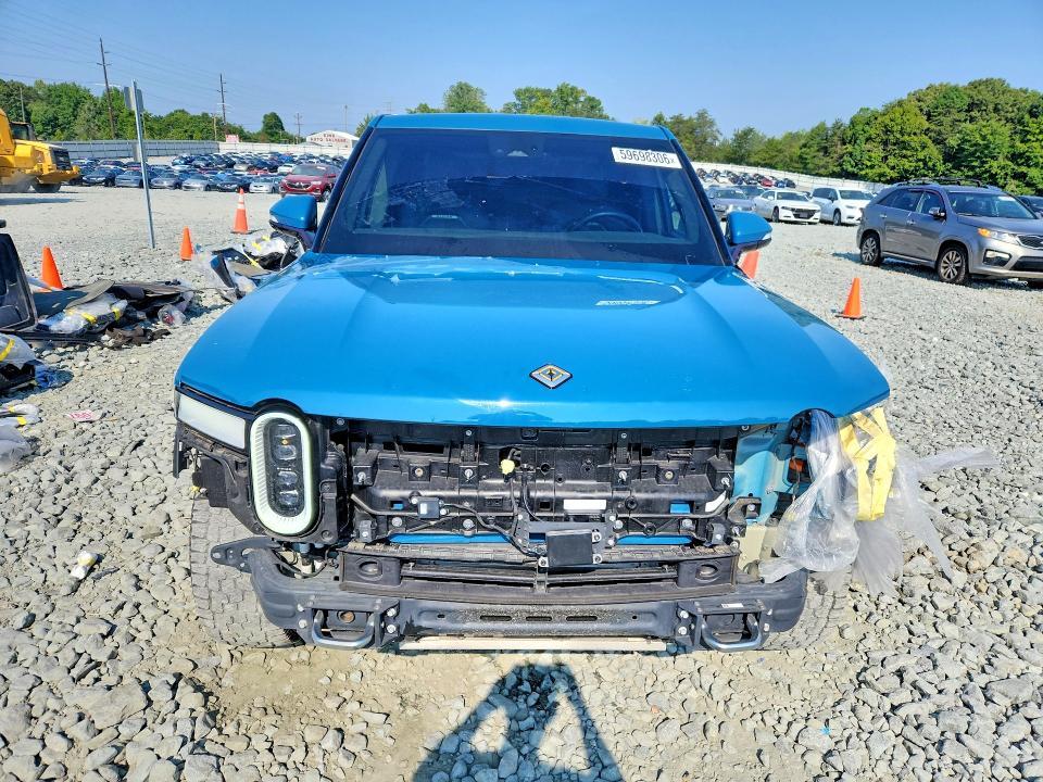 7FCTGAAA8NN011189 2022 Rivian R1T photo no. 5