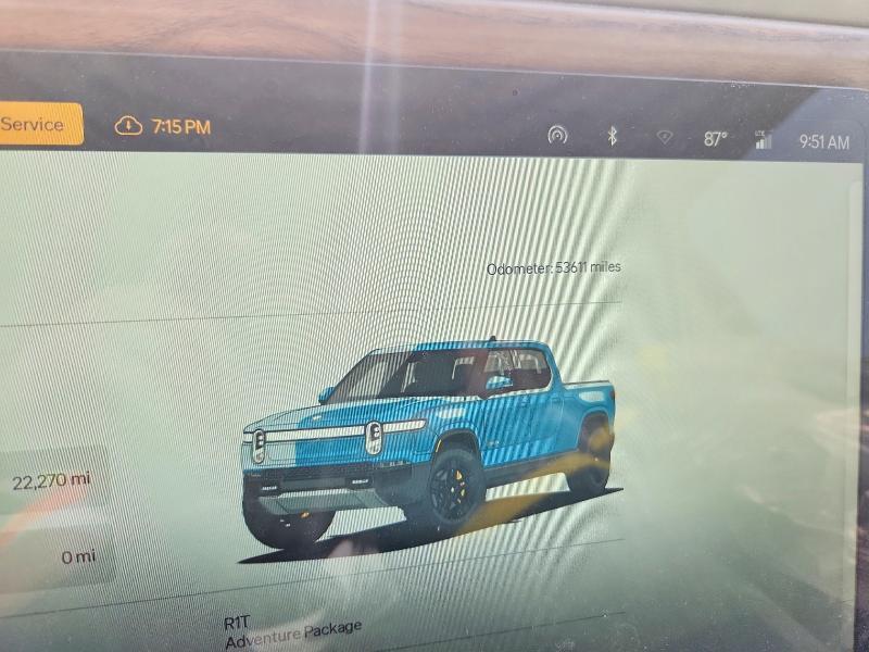 7FCTGAAA8NN011189 2022 Rivian R1T photo no. 9