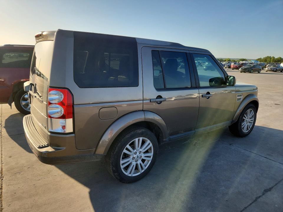 SALAG2D47BA559897 2011 Land Rover LR4 photo no. 3