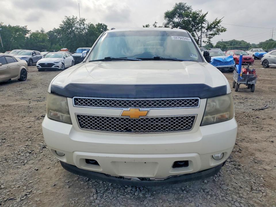 3GNVKGE00AG228733 2010 Chevrolet Avalanche photo no. 5