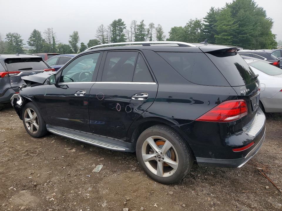 4JGDA5HB3JB158853 2018 Mercedes-Benz GLE-Class photo no. 2