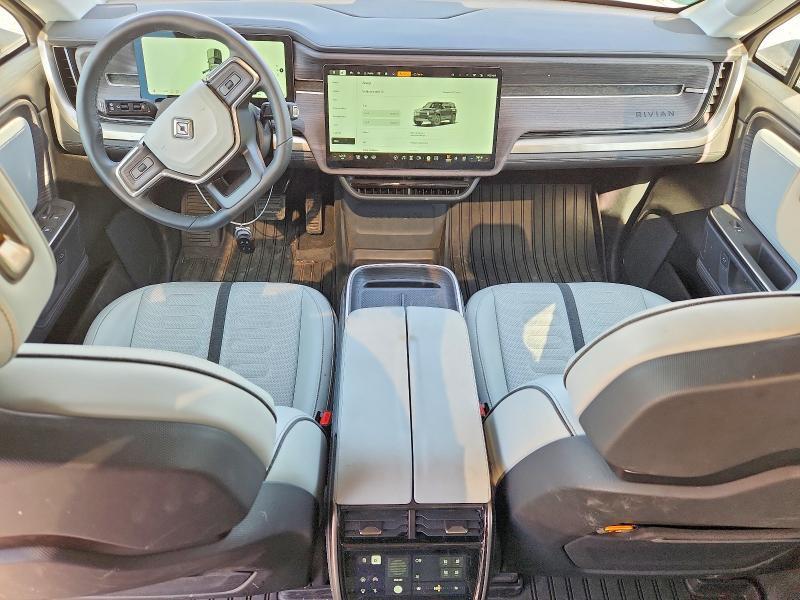 7PDSGBBA8SN053548 2025 Rivian R1S photo no. 8