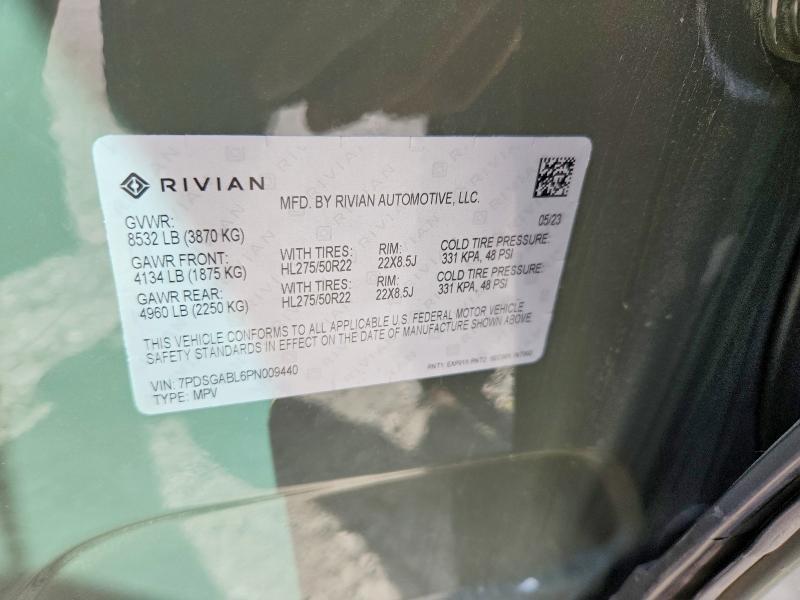 7PDSGABL6PN009440 2023 Rivian R1S photo no. 12