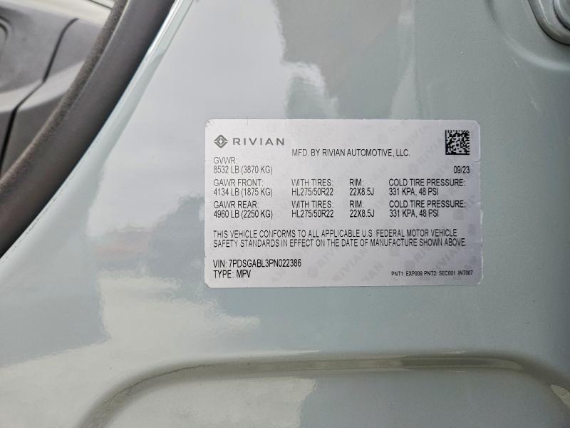 7PDSGABL3PN022386 2023 Rivian R1S photo no. 13
